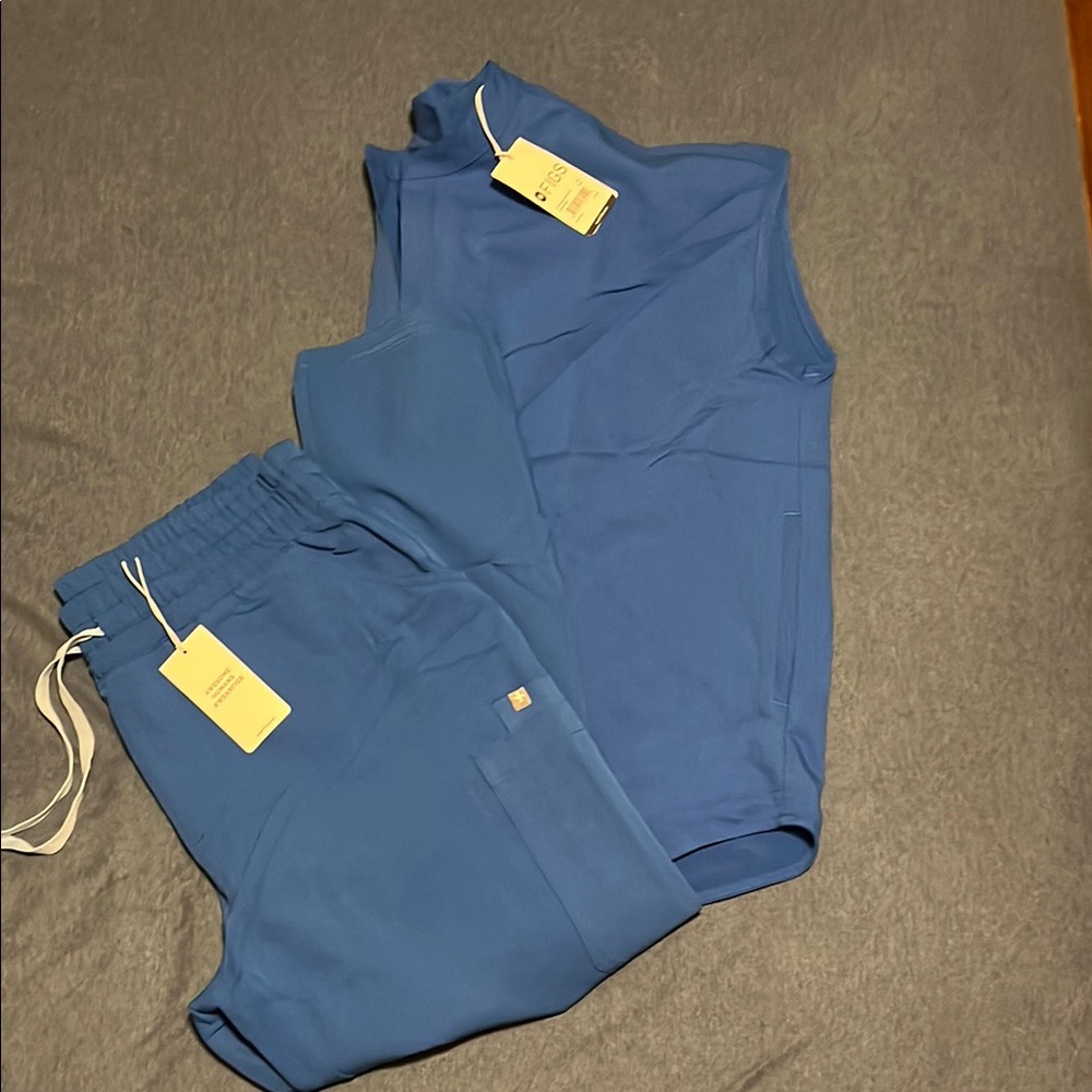 Figs Women's Scrub Set in Blue